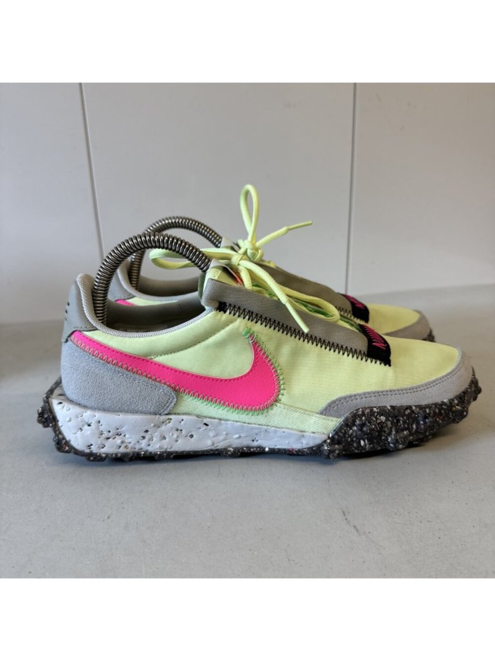 Nike Waffle Racer Crater Racing Trail Running Shoes Size 8 Barely Volt